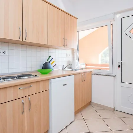 Hrskanovic 2 By Interhome Vir