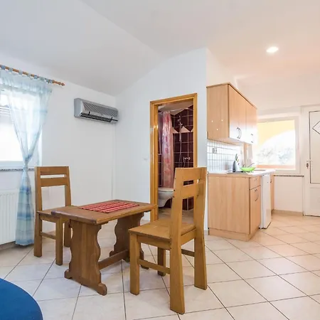 Appartement Hrskanovic 2 By Interhome Vir